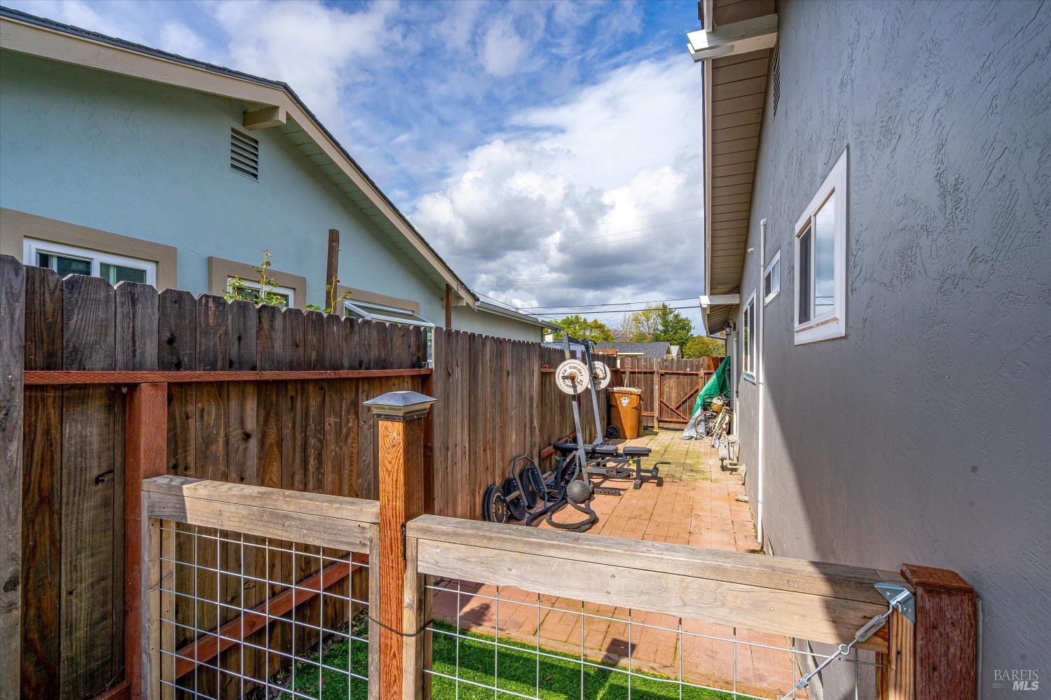 3549 Beckworth Dr