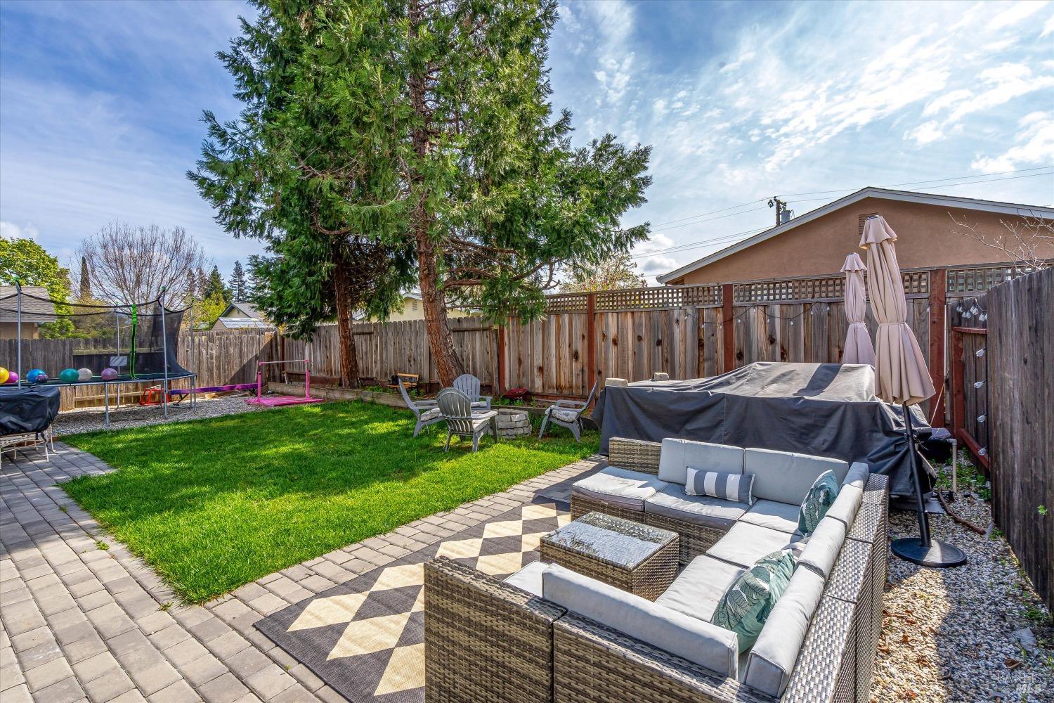 3549 Beckworth Dr