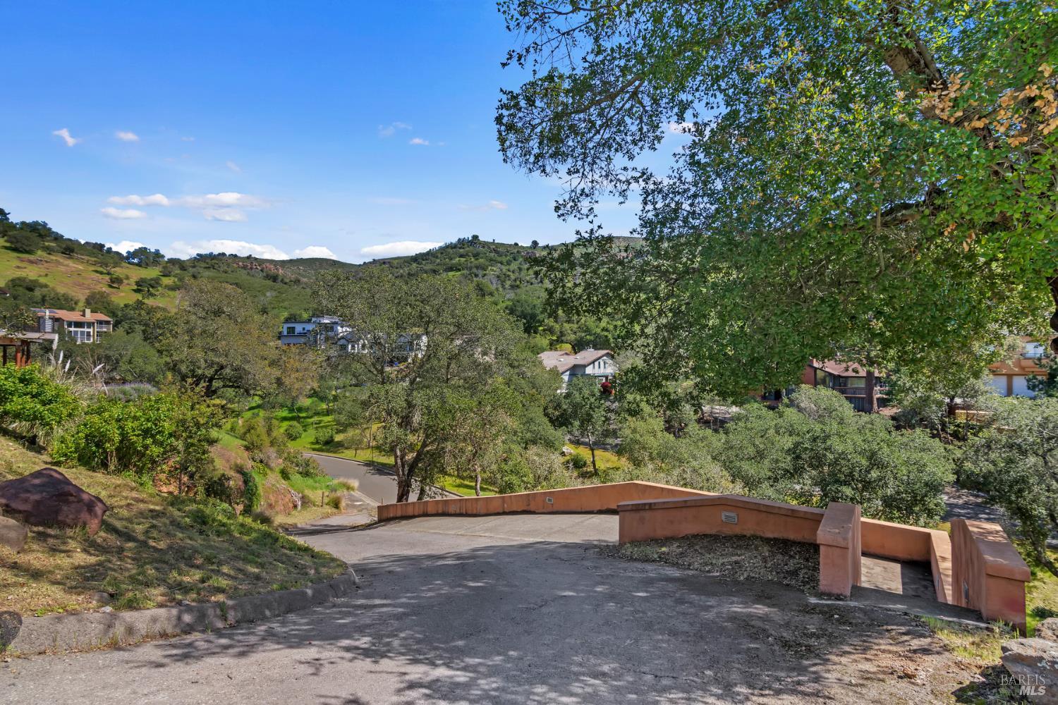 542 Westgate Dr