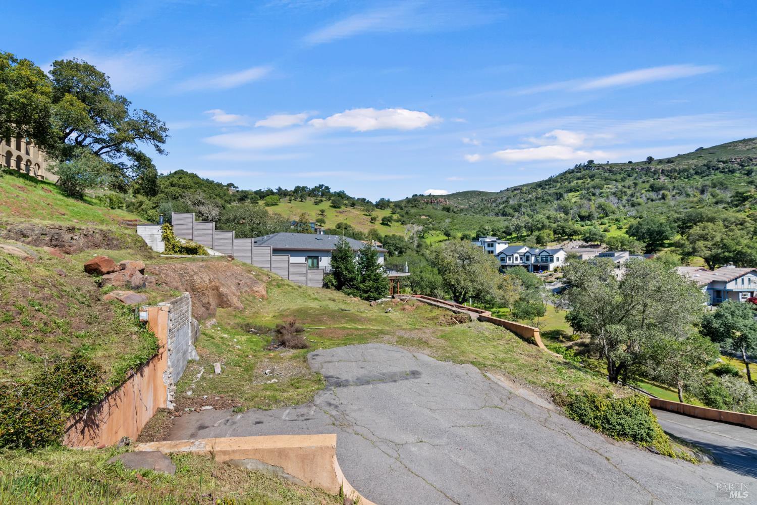 542 Westgate Dr