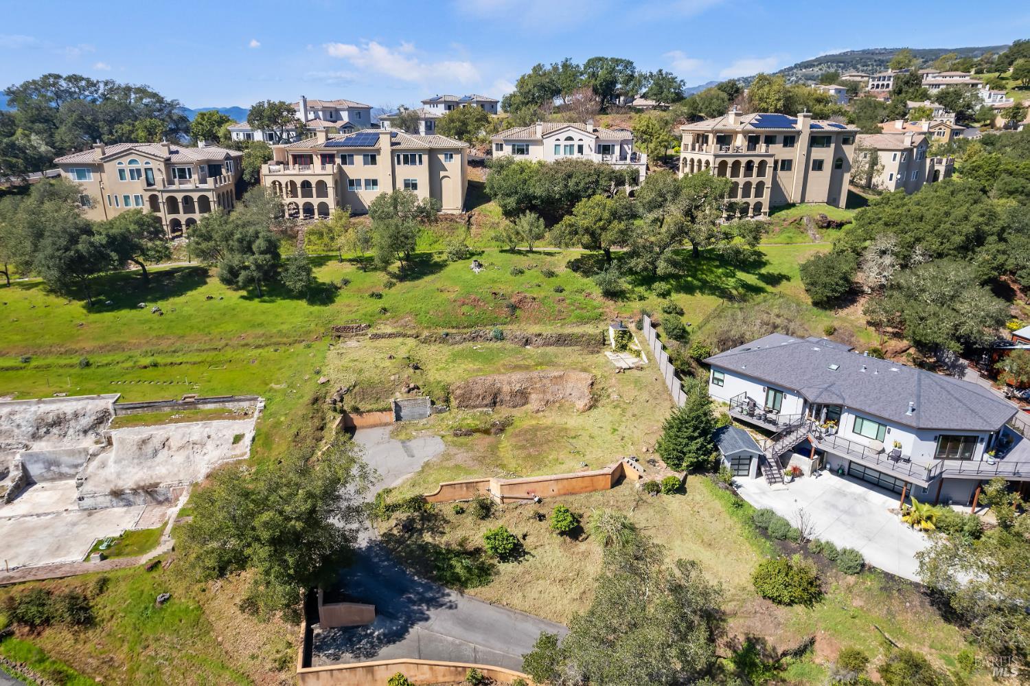 542 Westgate Dr