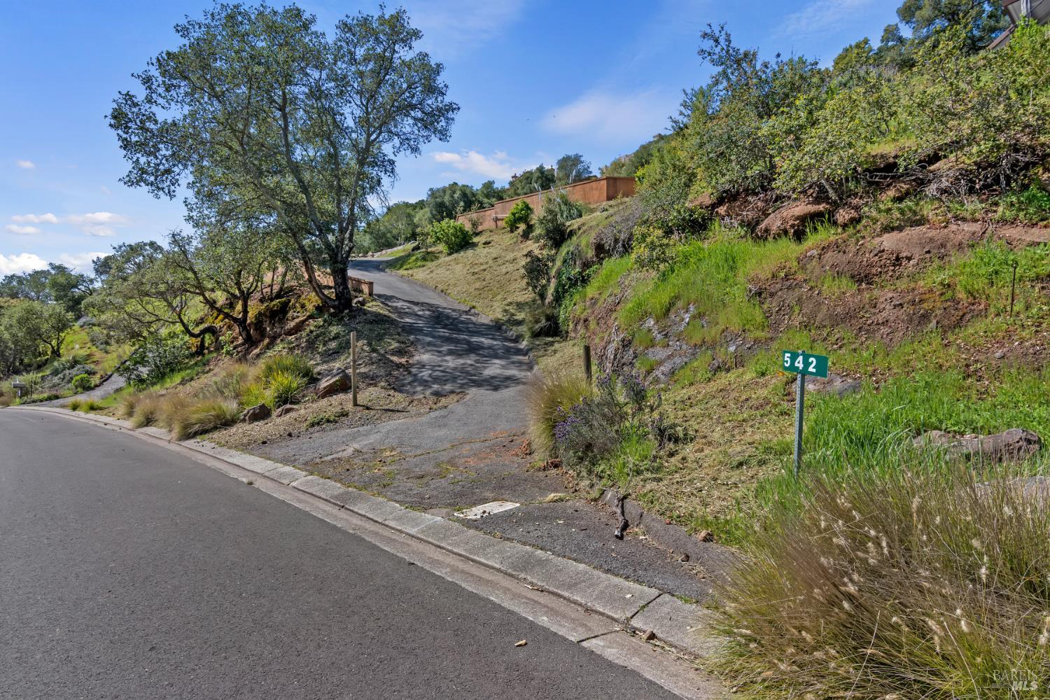 542 Westgate Dr