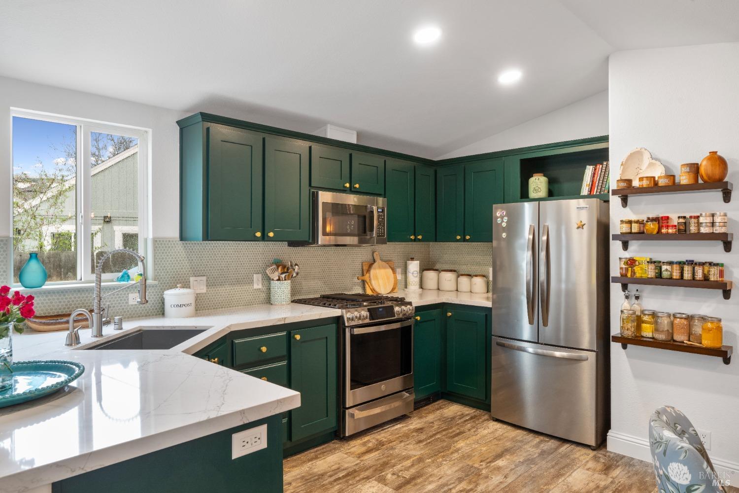 770 Lincoln Ave #1