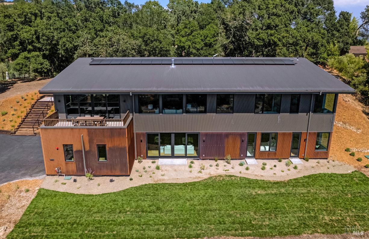 3995 White Oak Ct