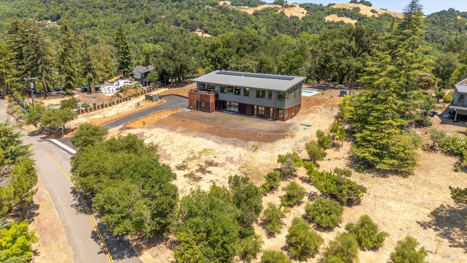3995 White Oak Ct