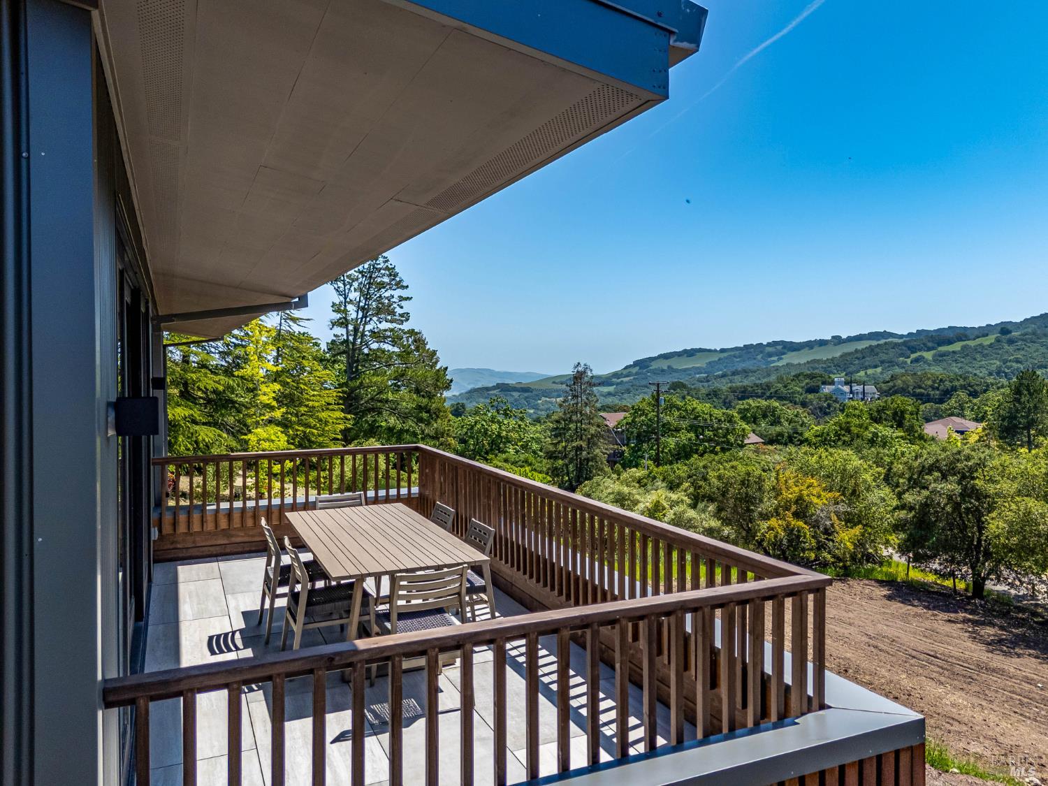 3995 White Oak Ct