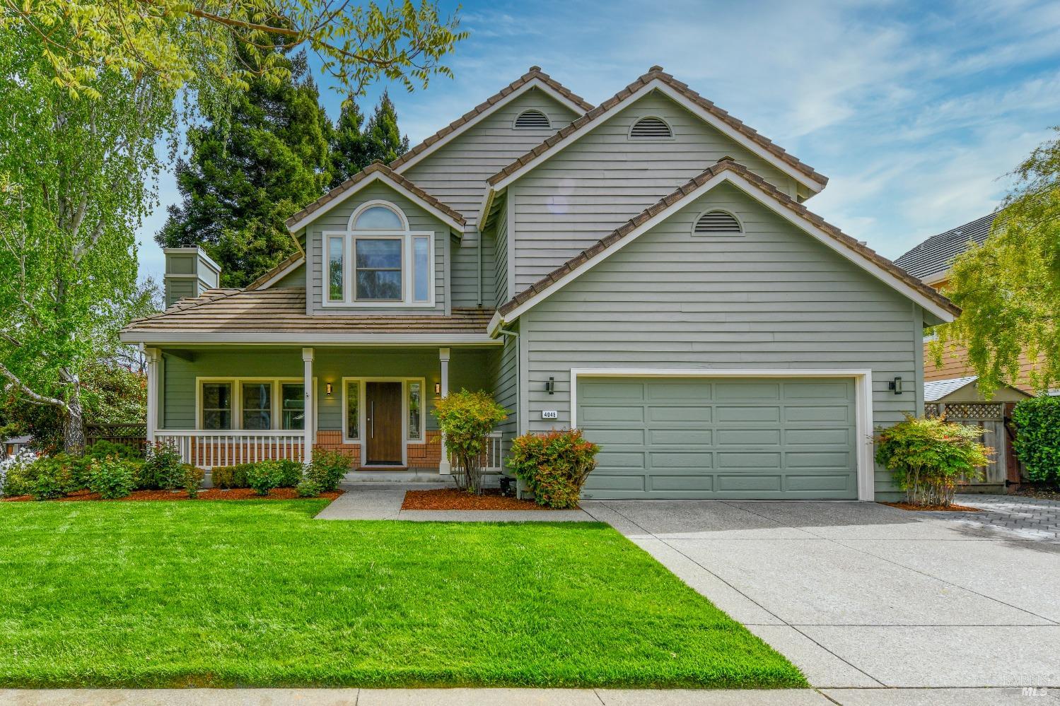 4048 Foxridge Way