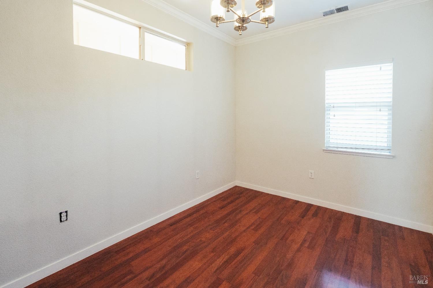 134 Valley Oak Dr