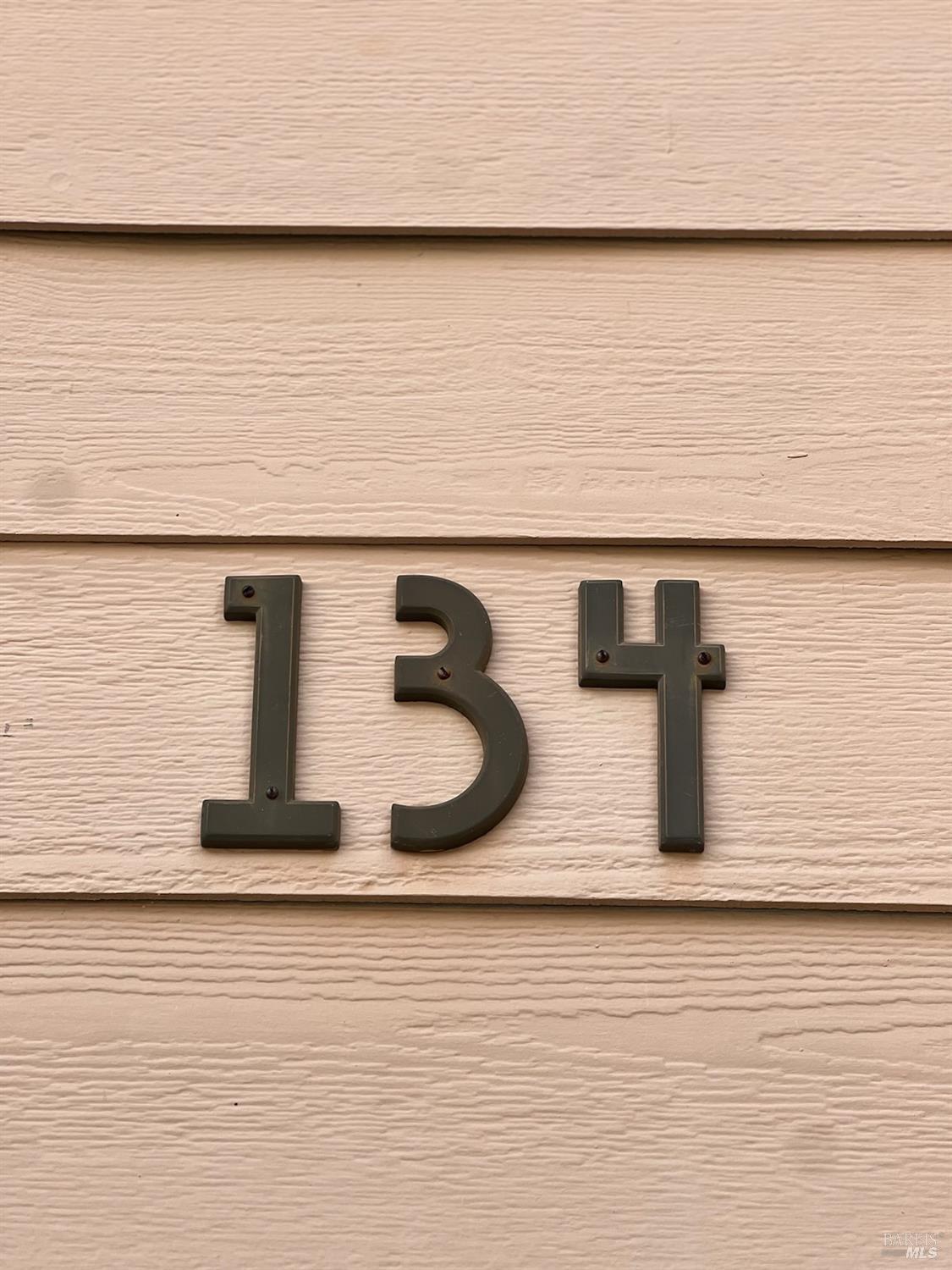 134 Valley Oak Dr