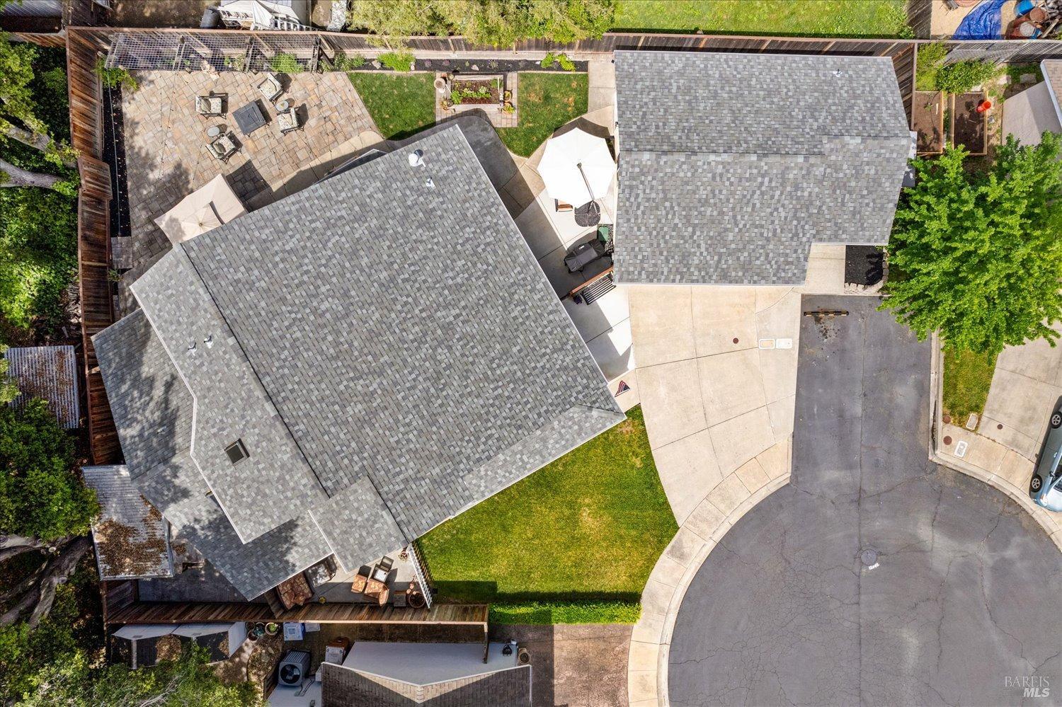 115 Poe Ct
