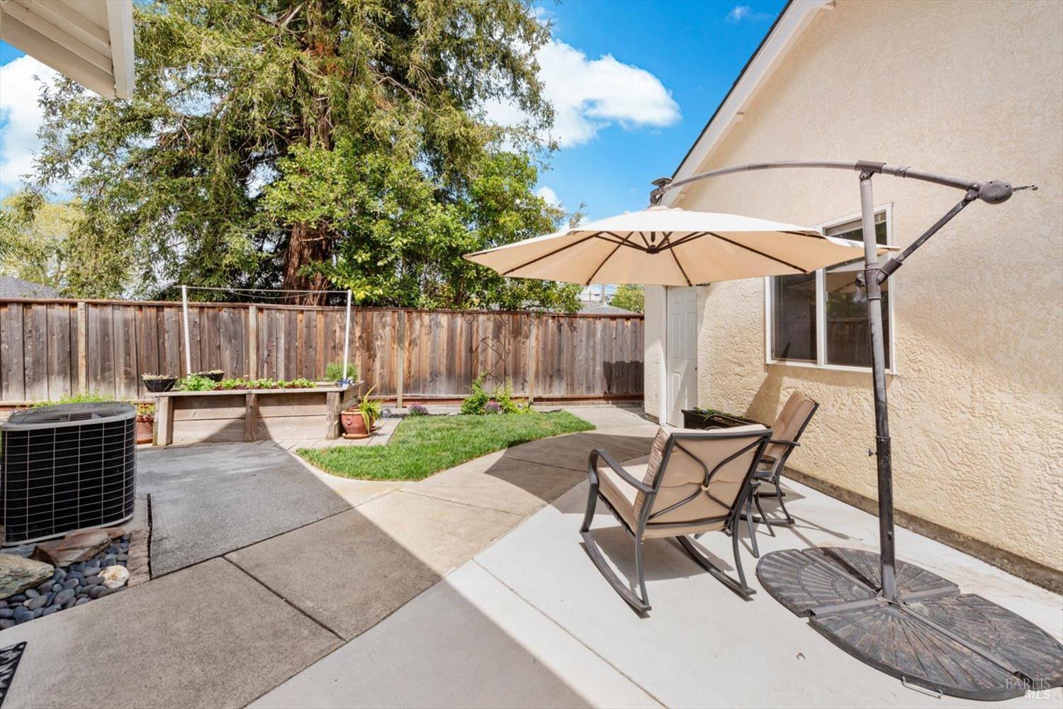 115 Poe Ct