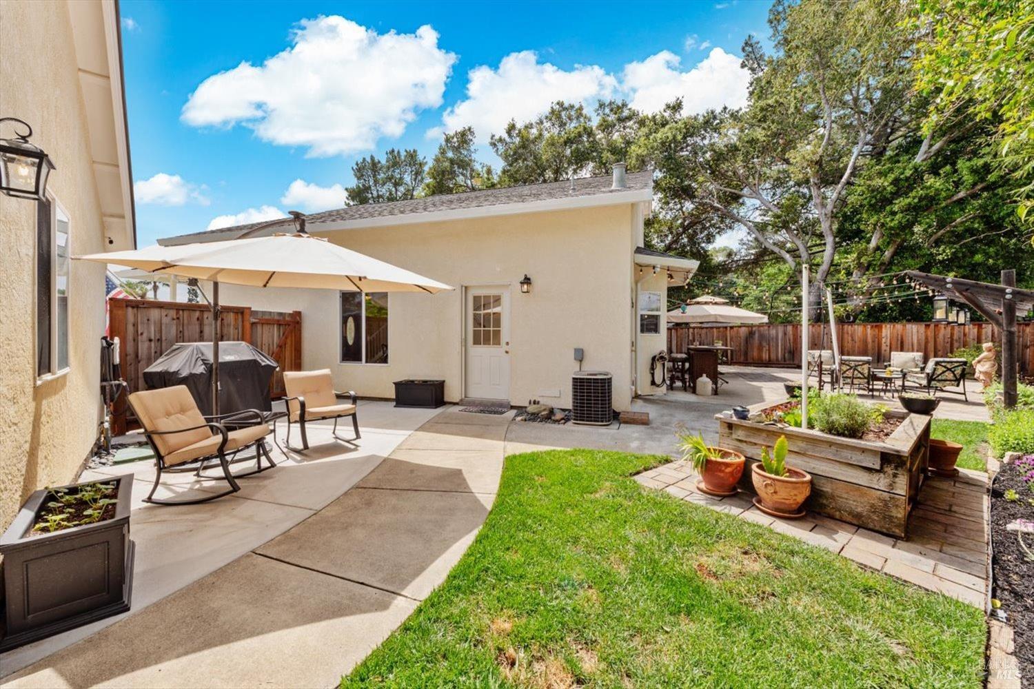 115 Poe Ct