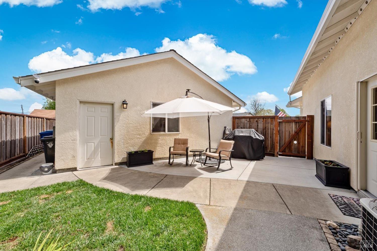 115 Poe Ct