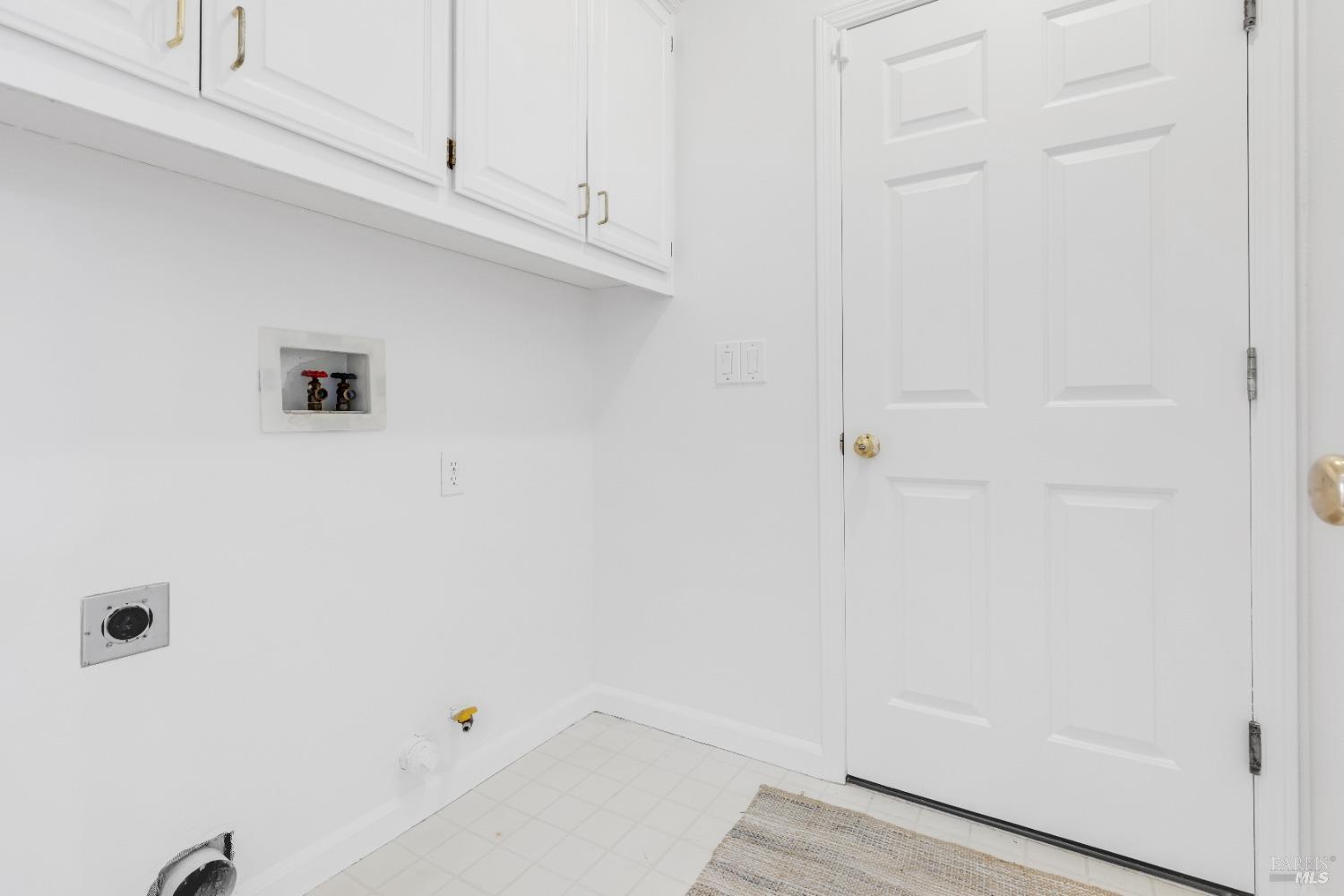2123 Devonshire Dr