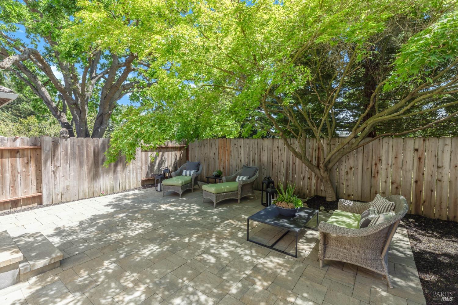 2123 Devonshire Dr
