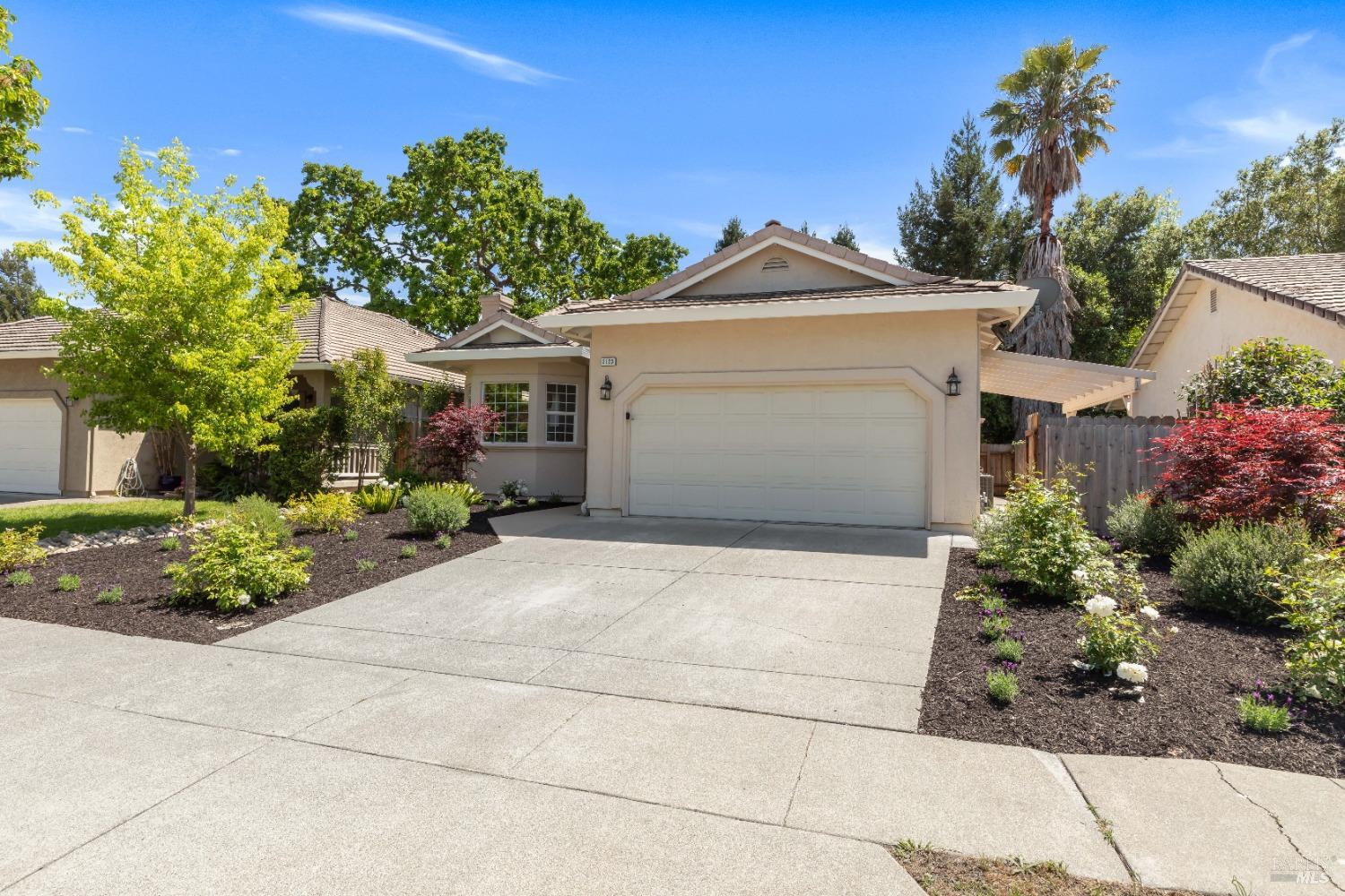 2123 Devonshire Dr