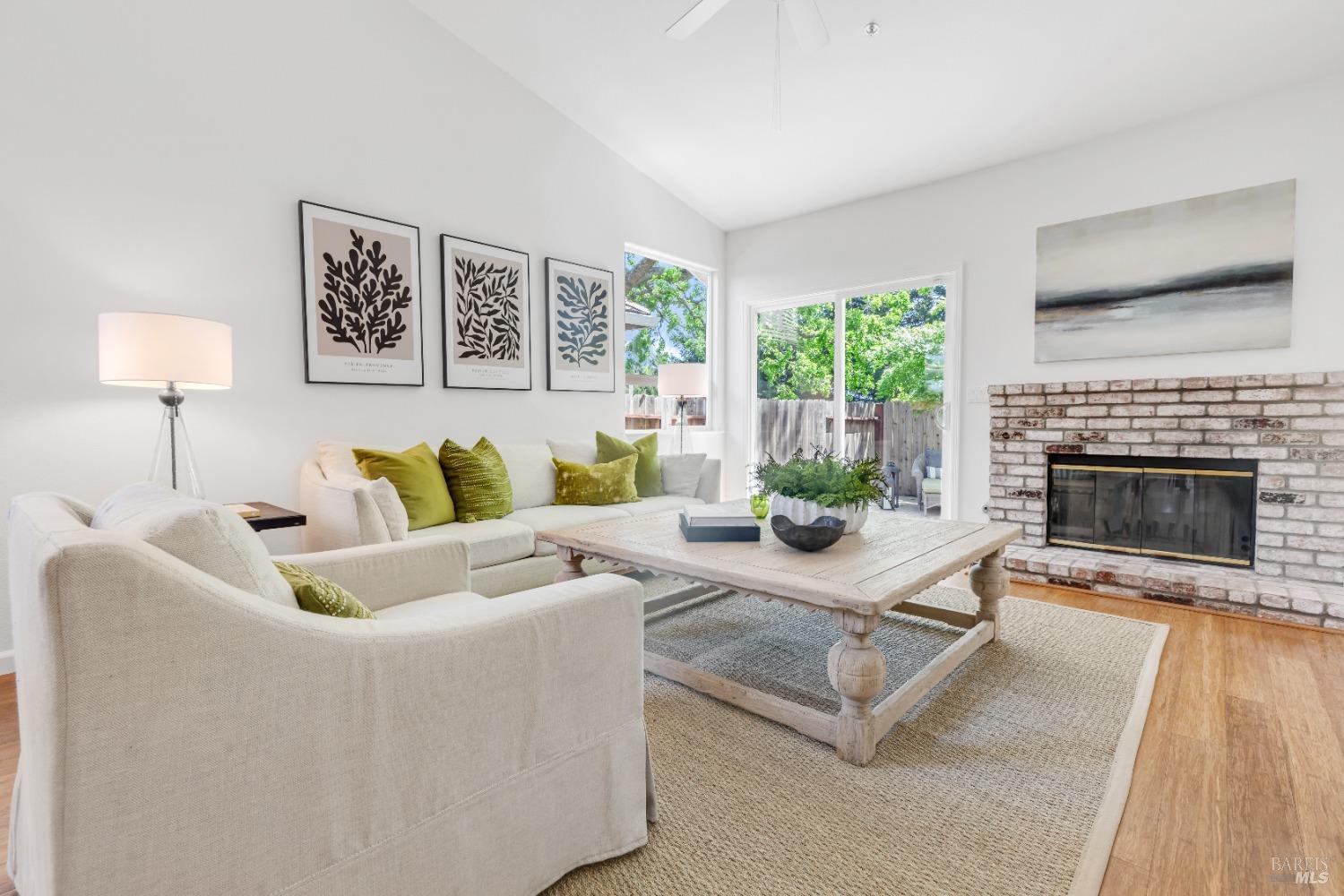 2123 Devonshire Dr