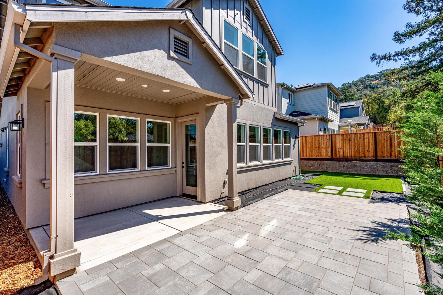 101 Grace Ln