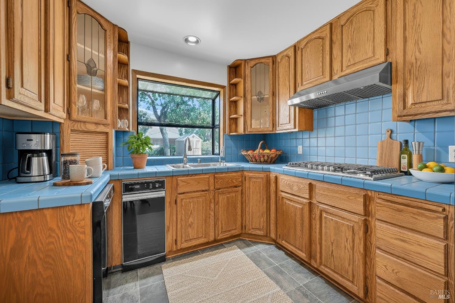 276 Brookside Dr