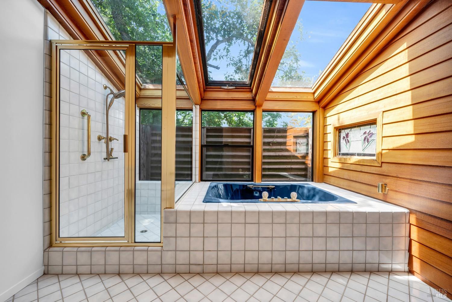 276 Brookside Dr