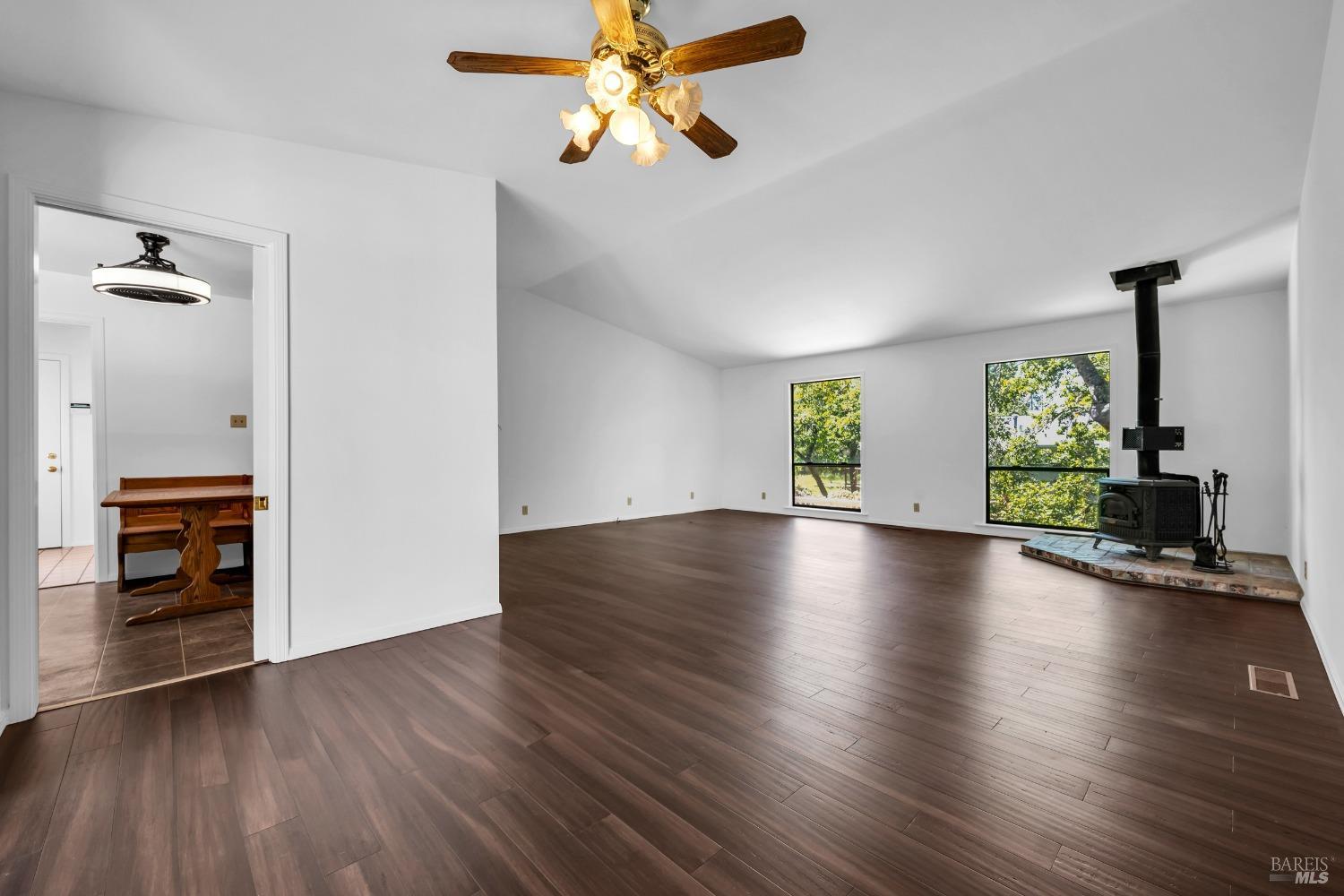 276 Brookside Dr