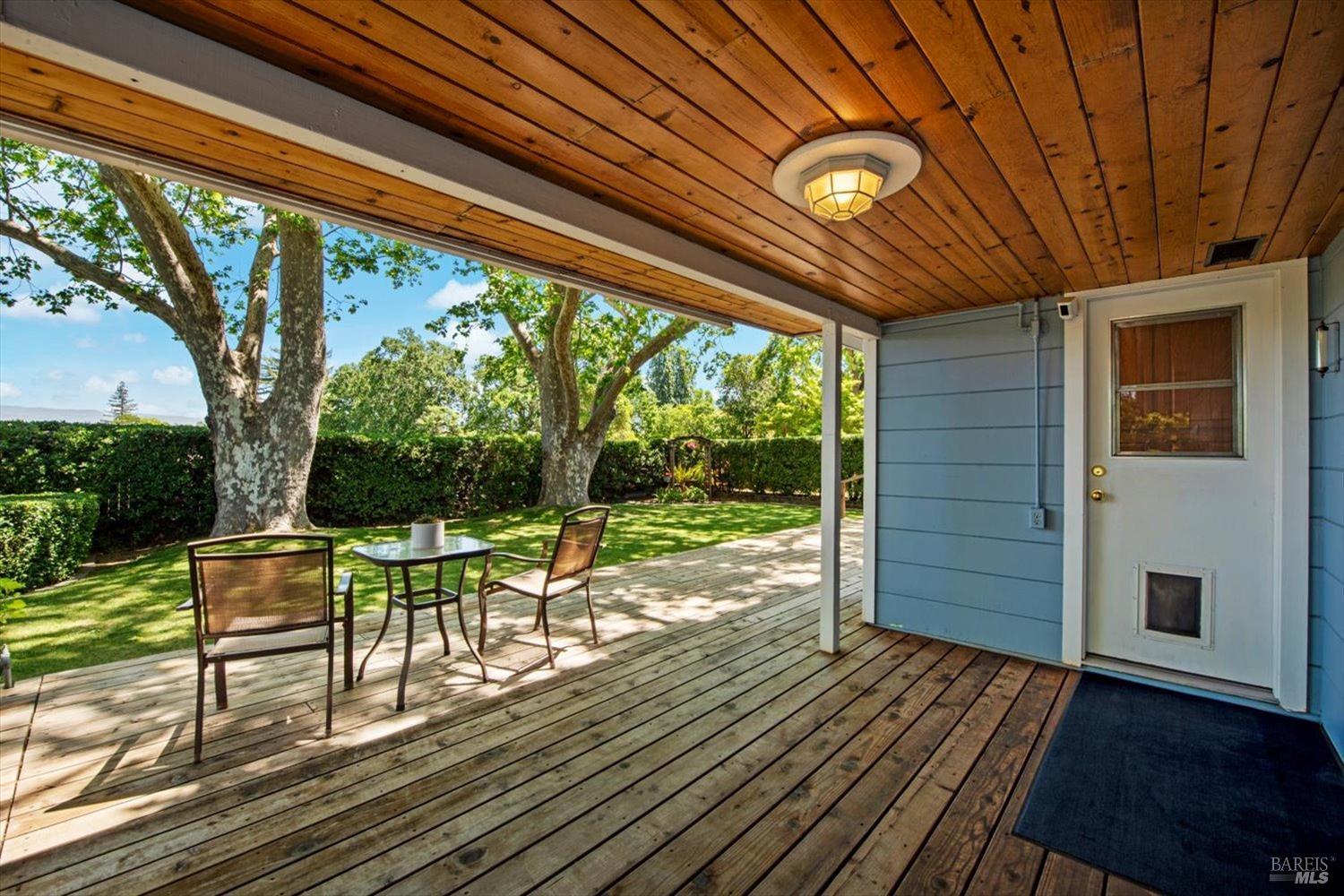 3834 Linda Vista Ave