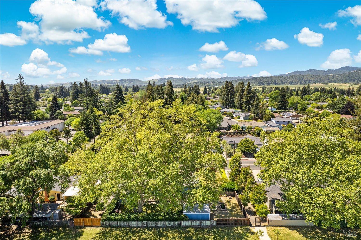 3834 Linda Vista Ave