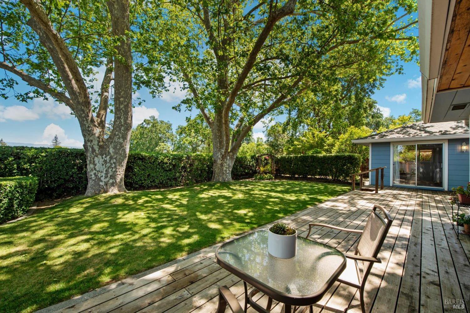 3834 Linda Vista Ave