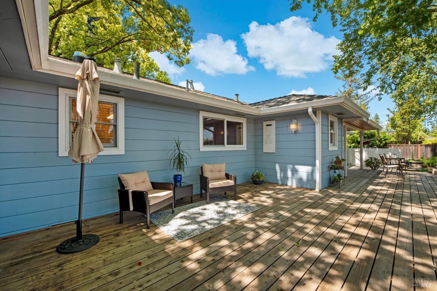 3834 Linda Vista Ave