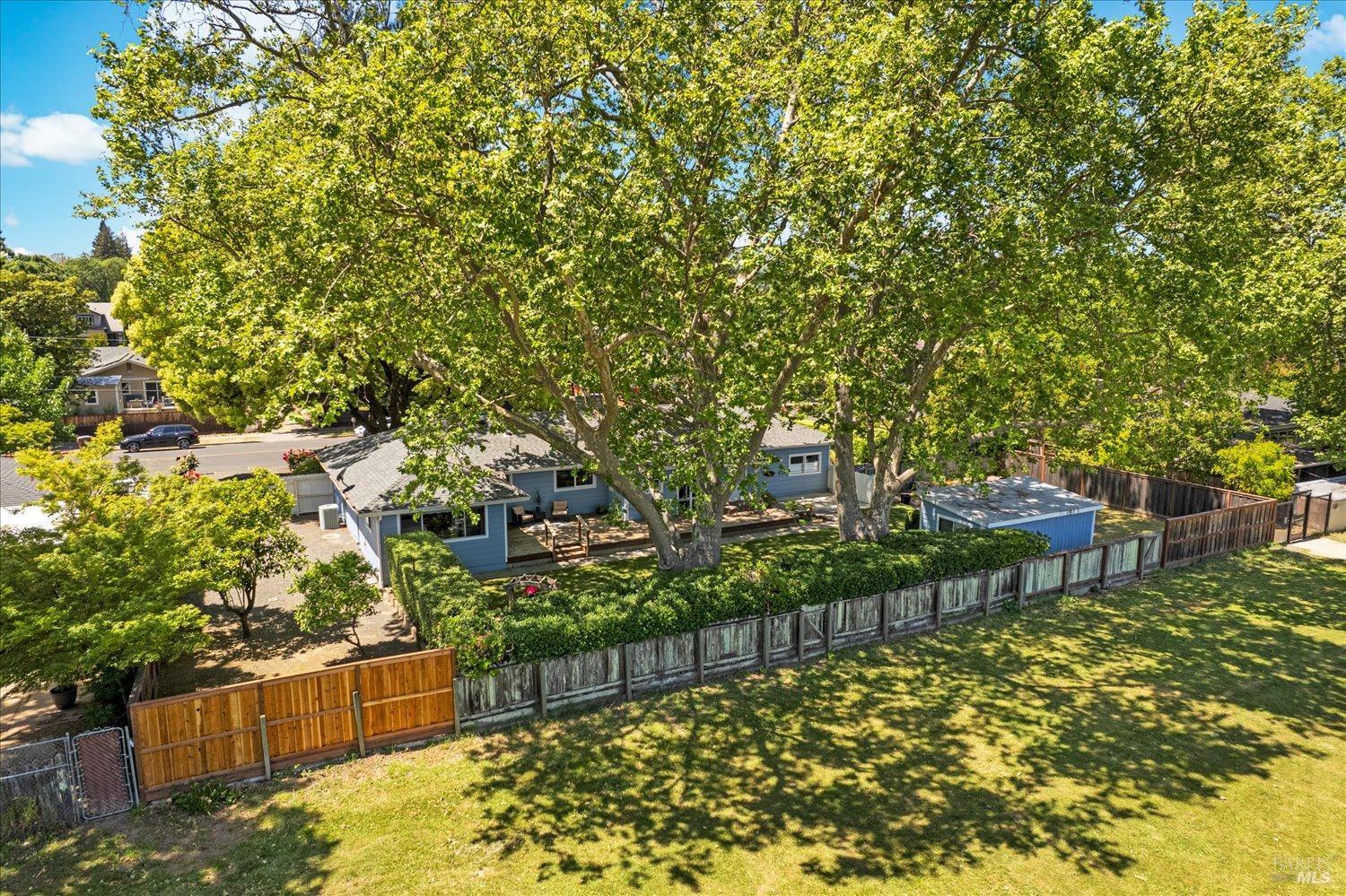 3834 Linda Vista Ave