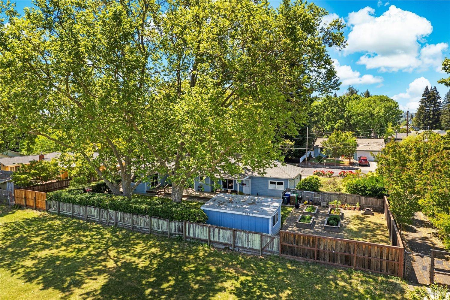 3834 Linda Vista Ave