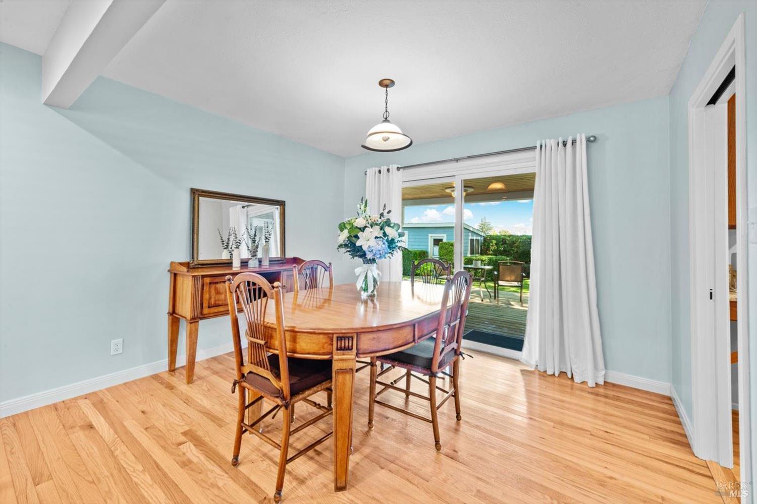 3834 Linda Vista Ave