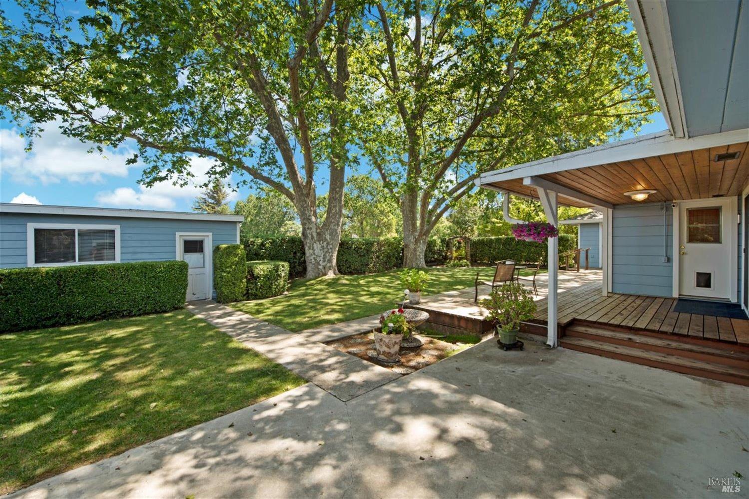 3834 Linda Vista Ave