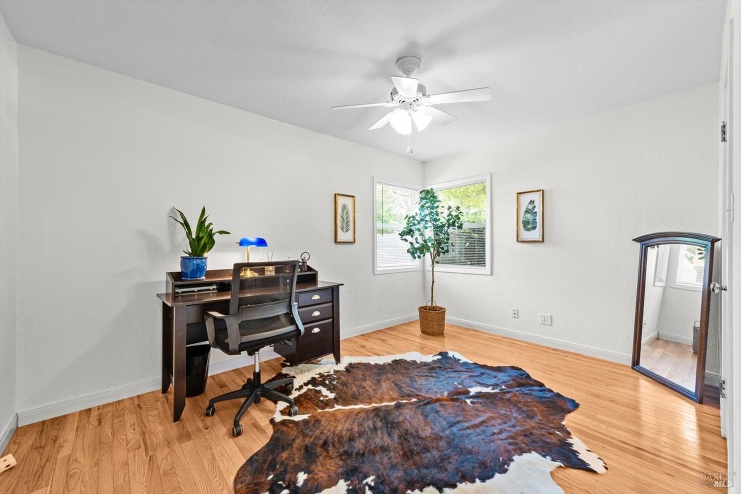 3834 Linda Vista Ave