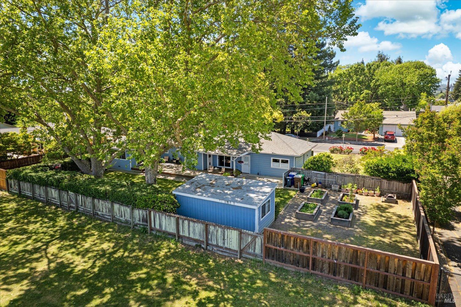 3834 Linda Vista Ave