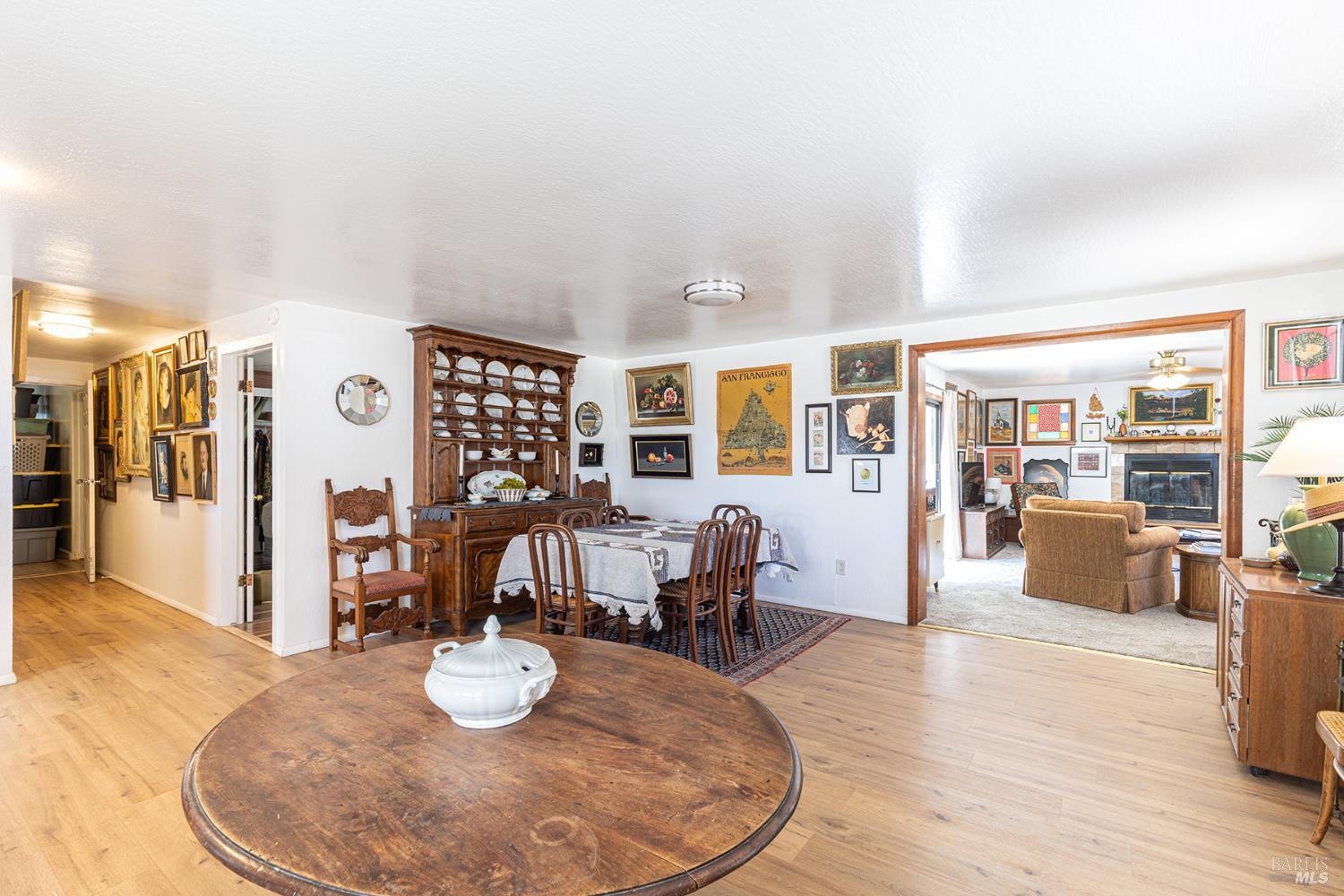 1285 Henry Rd