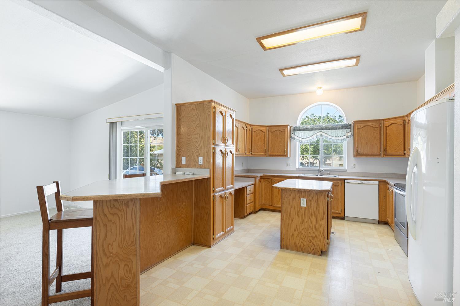 1285 Henry Rd