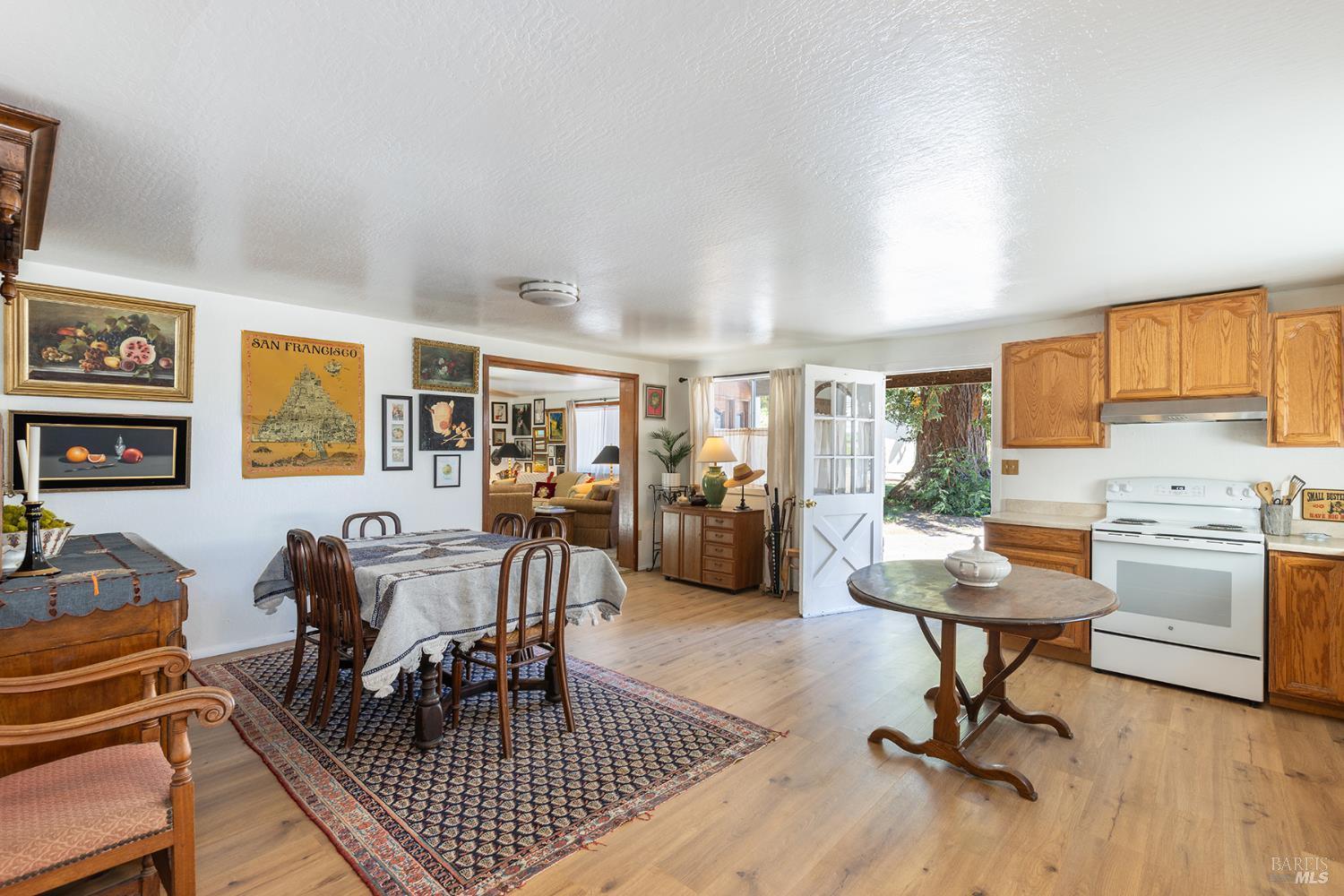 1285 Henry Rd