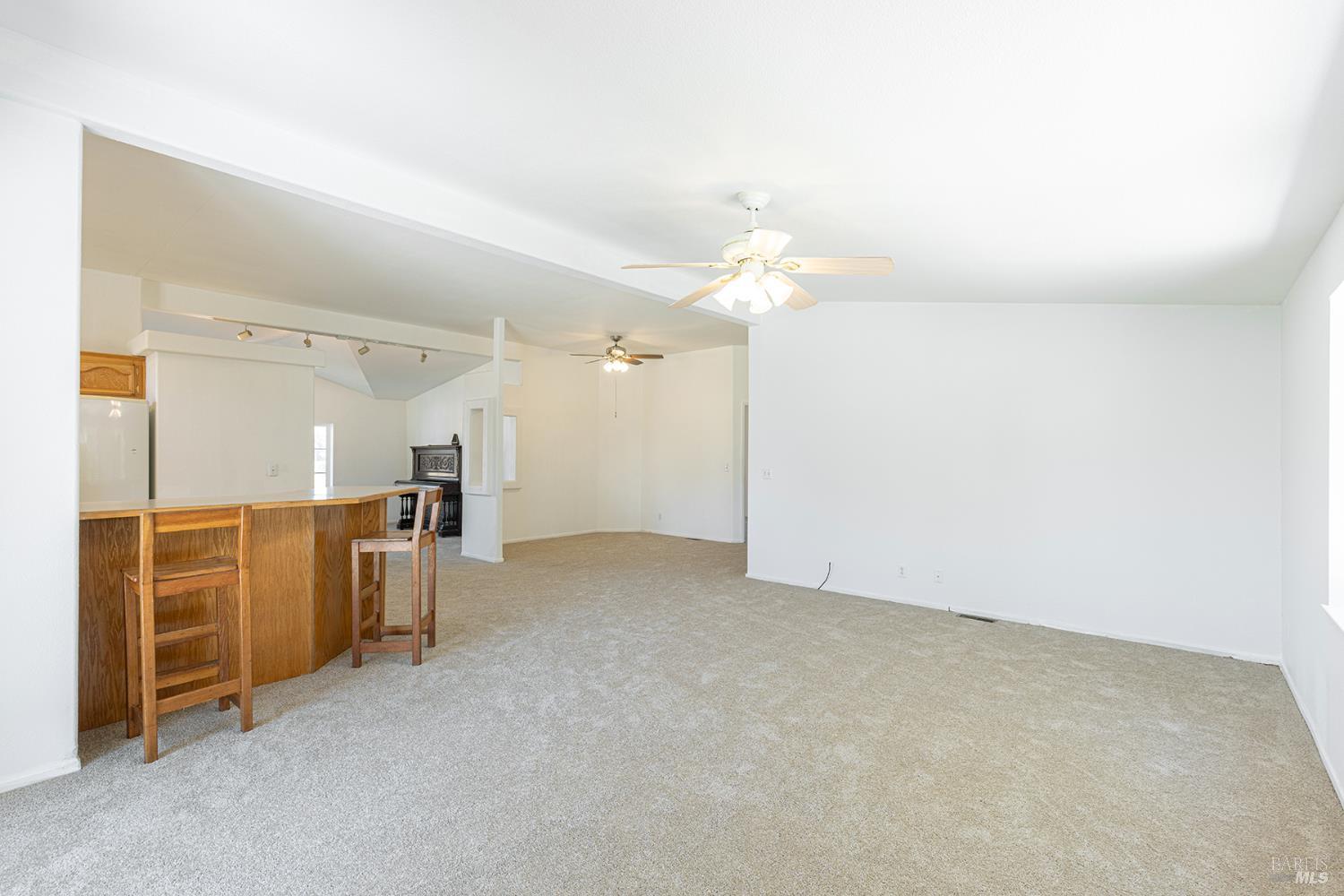 1285 Henry Rd