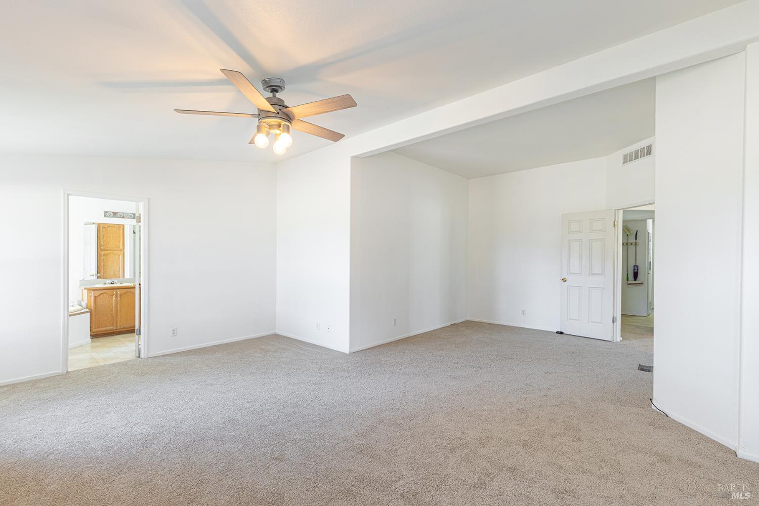 1285 Henry Rd