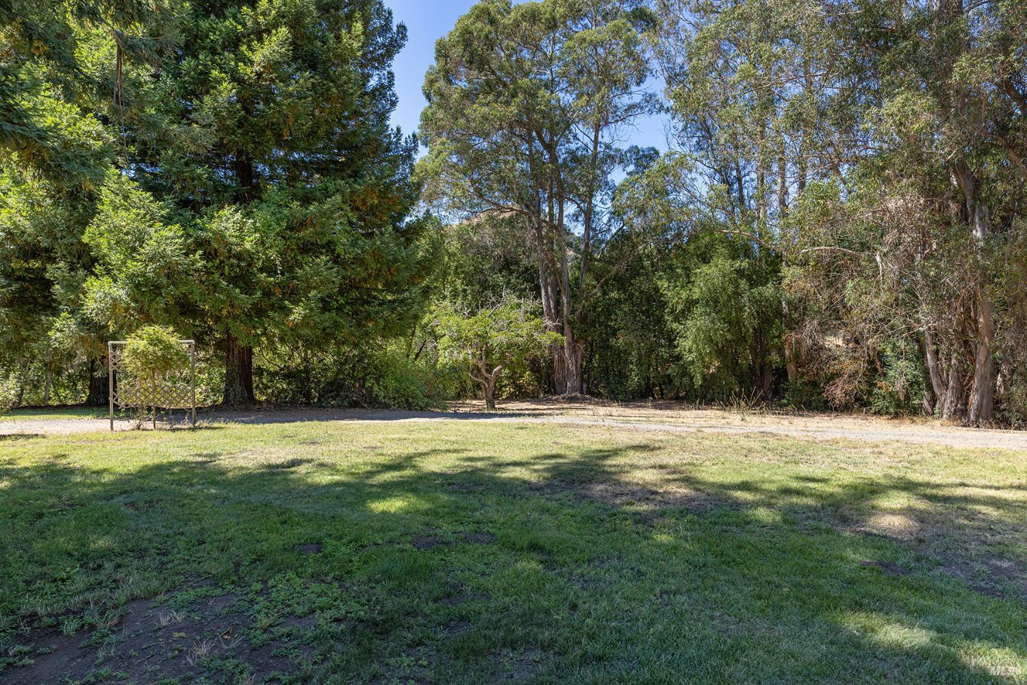 1285 Henry Rd