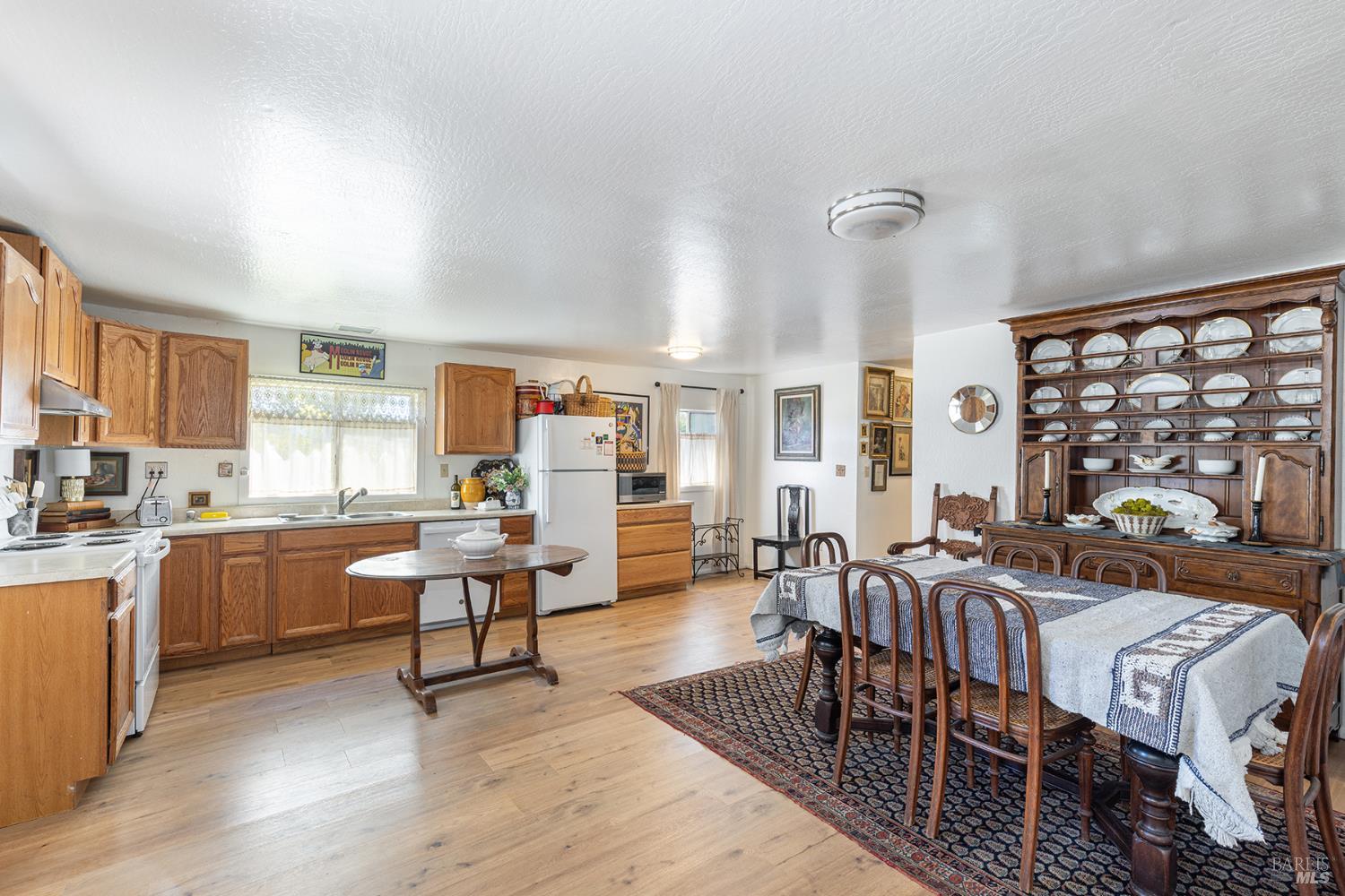 1285 Henry Rd