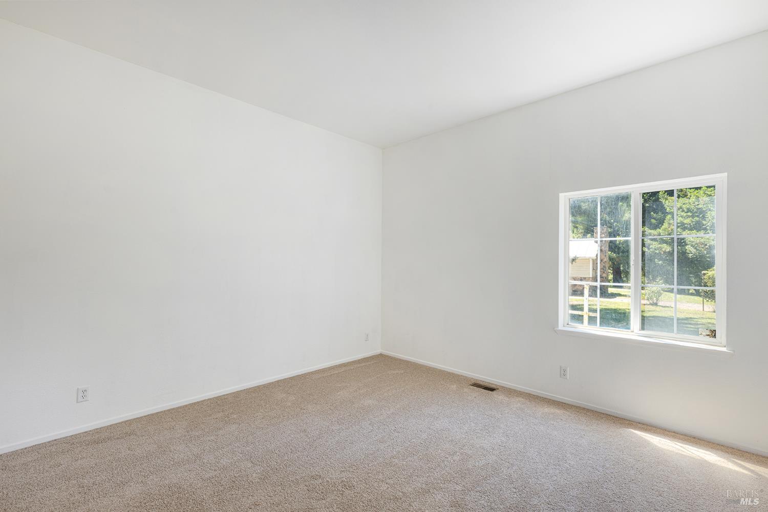 1285 Henry Rd