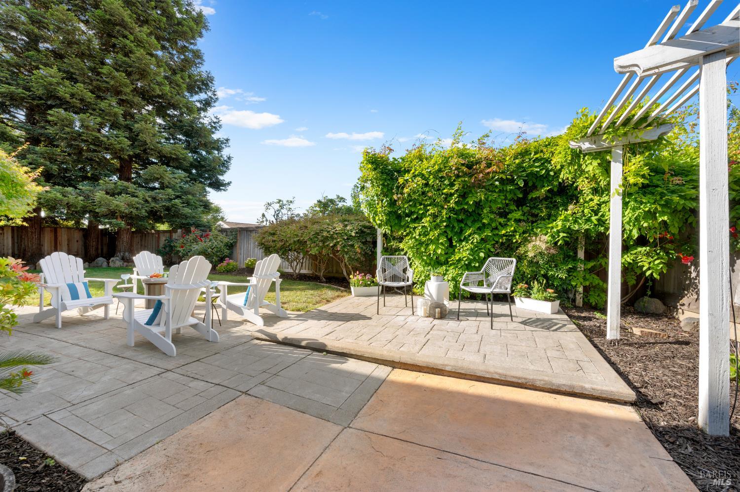 479 Jasper Ct