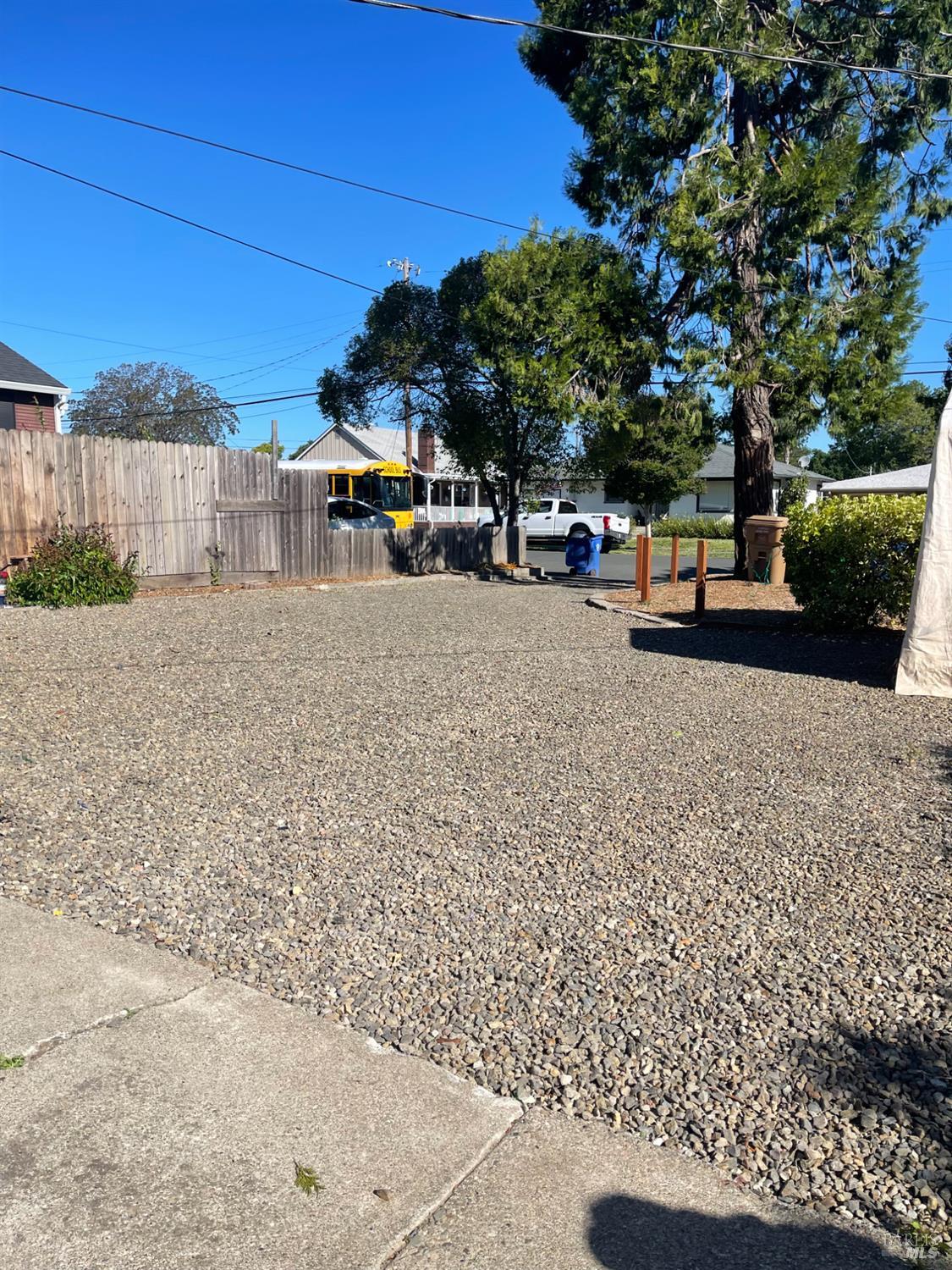 1541 Menlo Ave