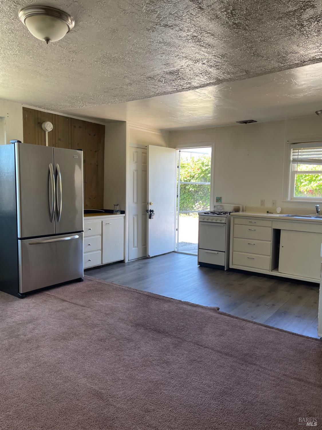 1541 Menlo Ave