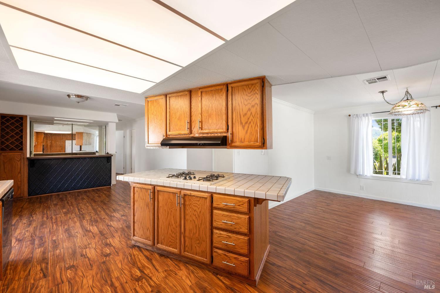 34 Hacienda Dr