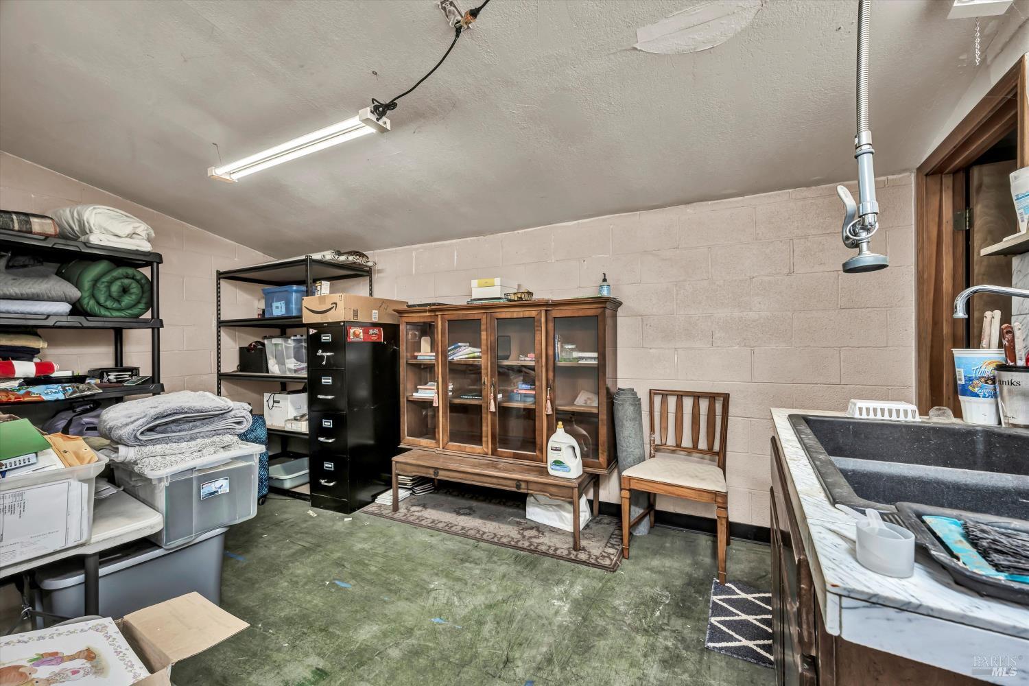 1015 Shetler Ave