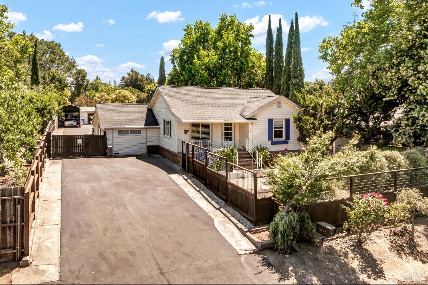 1015 Shetler Ave