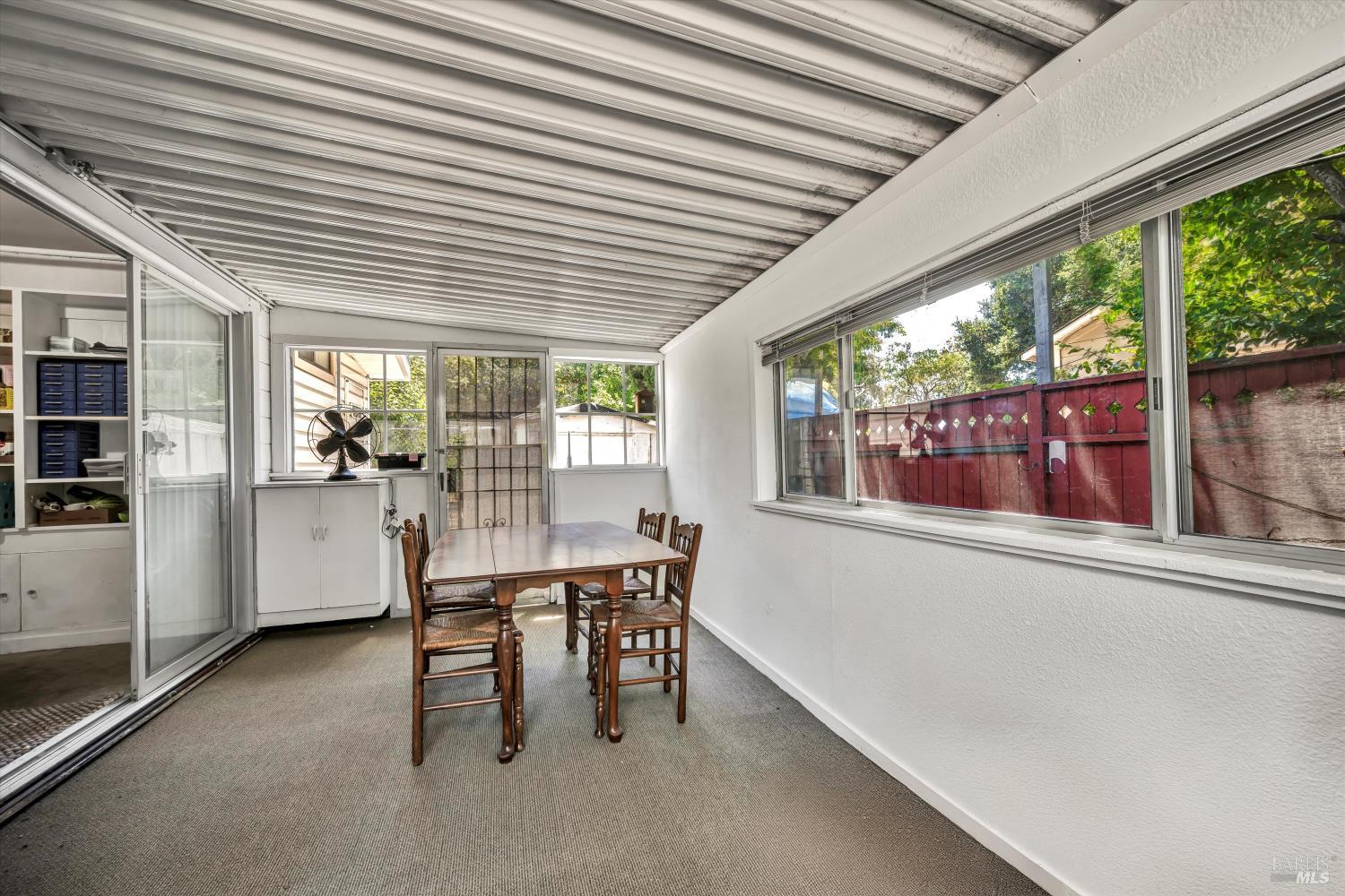 1015 Shetler Ave